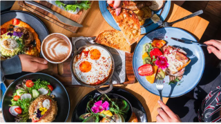 أول دراسة من نوعها على البشر: الوجبات السريعة تضر الدماغ