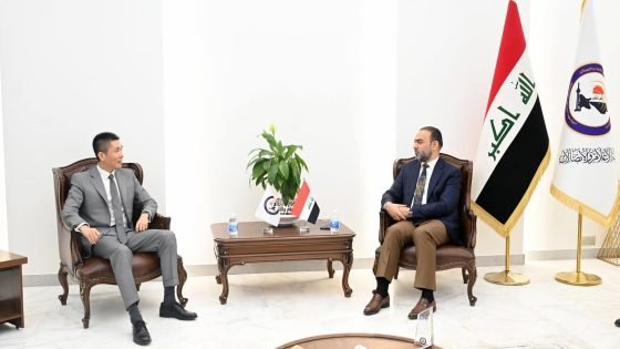 رئيس هيأة الإعلام والاتصالات يناقش مع السفير الصيني التعاون التقني وآفاق الشراكة الرقمية