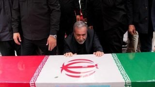 وزير الخارجية الإيراني عراقجي : ‏لن نسمح للوكالة الدولية للطاقة الذرية بتركيب كاميرات في المنشآت النووية، وسيُمنع دخول رئيس الوكالة إلى البلاد