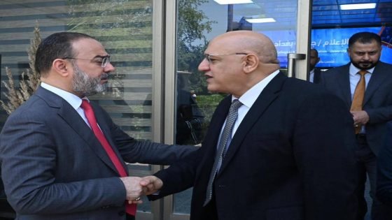 رئيس هيأة الإعلام والاتصالات يلتقي عميد كلية الإعلام ويؤكد على أهمية التبادل الأكاديمي والتدريب الطلابي 