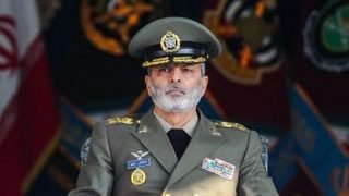 التلفزيون الإيراني: المرشد الإيراني يعين اللواء عبد الرحيم موسوي رئيسا لهيئة الأركان الإيرانية