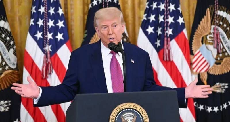 ترامب: لا يمكنني أن أتخيل أنني أرغب في توجيه ضربة أخرى إلى إيران فهم يريدون التوصل لحل