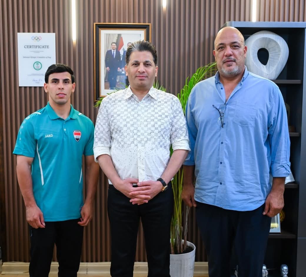 رئيس اللجنة الأولمبية يستقبل بطل آسيا بالمصارعة ويؤكد دعمه للمواهب العراقية