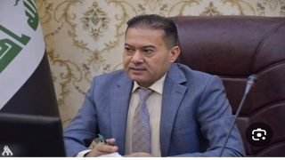 بارك الله برجال الداخلية الابطال اليوم قامت المديرية العامة لمكافحة المخدرات بالقبض على تاجر مخدرات دولي كبير… وبصحبته (40) اربعون كيلو غرام من المخدرات… عمل كبير ورائع لوزارة الداخلية ولمديرية المخدرات…