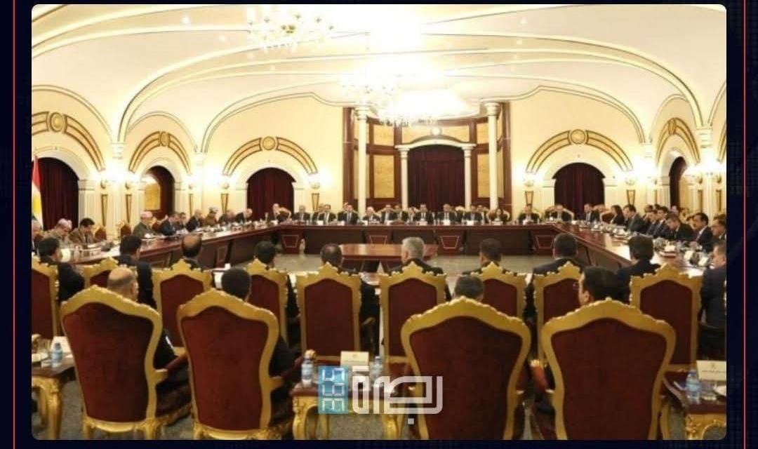الحزب الديمقراطي الكردستاني يجتمع برئاسة البرزاني