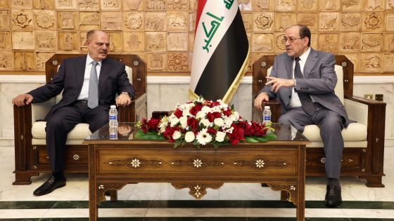 رئيس ائتلاف دولة القانون السيد نوري المالكي يستقبل نقيب الصحفيين