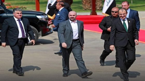 بافل طالباني يصل إلى بغداد للتباحث بشأن أزمة الرواتبوصل رئيس حزب الاتحاد الوطني الكردستاني بافل طالباني إلى العاصمة بغدادمساء الثلاثاءعلى رأس وفد كردي بعد يوم من اجتماع الأحزاب الكردية في أربيل للتباحث بشأن ملف الرواتب وتصدير النفط.