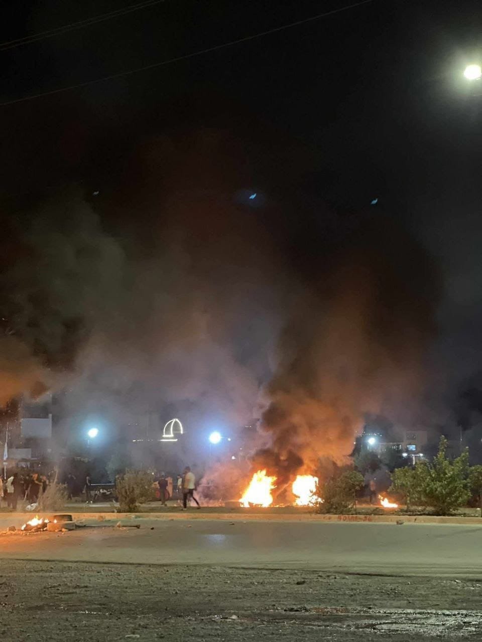 احتجاجات في منطقة حاجياوا بمحافظة السليمانية شمالي العراق بسبب تردي الخدمات وانقطاع التيار الكهربائي