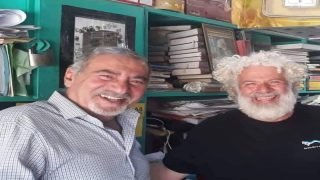 تحت الضوء،،