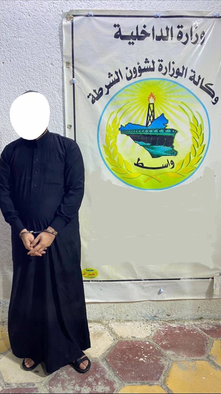 عاجل / الأجهزة الأمنية في واسط تلقي القبض على رئيس عصابة يجمع بطاقات الناخبين لبيعها للمرشحين…وتحذرالمواطنين من تسليم بطاقاتهم لأي جهة مؤكدة وجود إجراءات قانونية مشددة ضد المخالفين