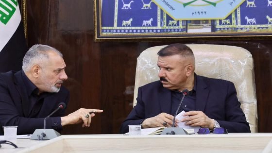 مؤكدًا أن بابل مستنفرة بالكامل لاستقبال جموع زائري الأربعين… وزير الداخلية يعقد اجتماعًا مع القادة الأمنيين في المحافظة ويؤكد أن ذروة الزيارة بدأت بالتصاعد  •••••••