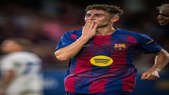 سيخاطب فيرمين لوبيز لاعب برشلونة جماهيره اليوم في تمام الساعة 7:00 مساء بتوقيت اسبانيا في دردشة مباشرة و حصرية ينظمها تطبيق “ذا ريزيدنسي”