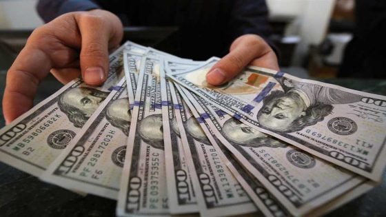 تراجع أسعار الصرف في بغداد.. 142500 دينار مقابل 100 دولار