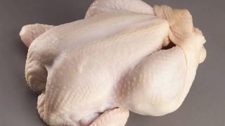 الزراعة تمنع استيراد الدجاج المجمد لحماية المنتج المحلي