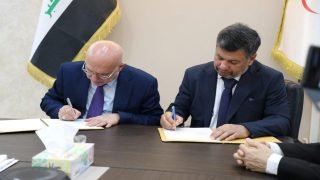 لتطوير البحوث العلمية ورفع الوعي الصحي.. وزارة الصحة توقع بروتوكول تعاون مع الجمعية العراقية للأمراض المعدية،
