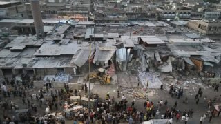 إزالة سوق الحي في مدينة الصدر ببغداد