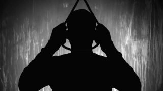 شاب سوري بعمر 16 عاماً ينهي حياته شنقاً داخل مخزن لبيع إطارات السيارات في ميسان