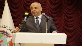 اتهامات تطال مدير عام توزيع المنتجات النفطية: تعيين عناصر ميليشيا وتسهيل تهريب الوقود عبر “أساطيل الكَلبَشات”