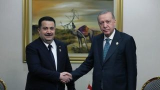 رئيس الوزراء محمد شياع السوداني يلتقي الرئيس التركي رجب طيب أردوغان في العاصمة القطرية الدوحة.