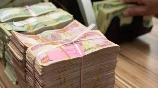 المالية العراقية تباشر بتوزيع رواتب الموظفين لشهر أيلول