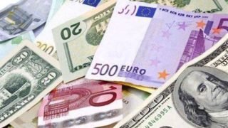 “بعد العقوبات الجديدة”.. التومان الإيراني يتراجع بقوة ويصل الى 13 مليون لكل 100 دولار