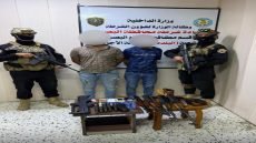 شرطة البصرة تلقي القبض على متهمين بسرقة دار وتضبط أسلحة وعجلة استخدمت في الجريمة