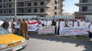 مزارعو المثنى يتظاهرون احتجاجاً على تأخر صرف مستحقاتهم المالية