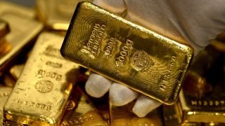 الذهب يواصل ارتفاعه ويتجه لتحقيق مكاسب أسبوعية للمرة الثامنة على التوالي