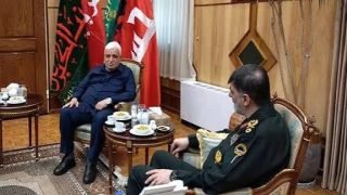 الفياض يبحث مع قائد الأمن الداخلي الإيراني التعاون الأمني وتنسيق الجهود بين البلدين