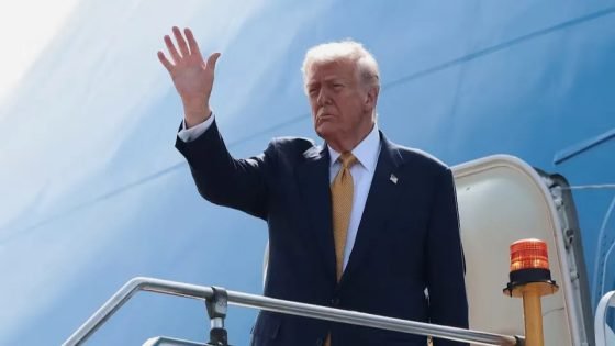 ترمب يبدأ جولة آسيوية تشمل اليابان والصين لتعزيز الاستثمارات