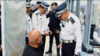 جولة ميدانية لمدير المرور العام لمتابعة الخدمات ورصد المخالفات المرورية