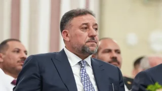 القضاء يُغلق الدعوى المقامة ضد خميس الخنجر بشأن مفردة “الغوغائيين”