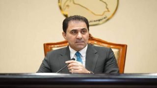 النائب الاول لرئيس مجلس النواب “محسن المندلاوي”: لو بيدي أشرع قانون الحشد 10 مرات وأنا لا أخاف الأمريكان ولا من أي تأثيرات خارجية.