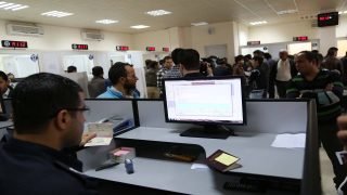 النزاهة: حظر المُوظف من تعيين أقاربه حتى الدرجة الثانية بالوظائف التي يشرف عليها.