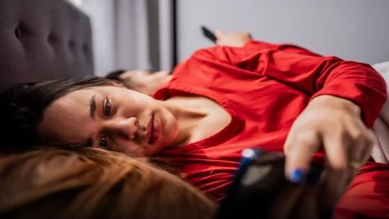 دراسة جديدة:‏ %70 من جيل التسعينيات والألفينيات لا يستطيعون النوم بسبب التفكير في مشاكلهم المالية وأعبائهم المادية.