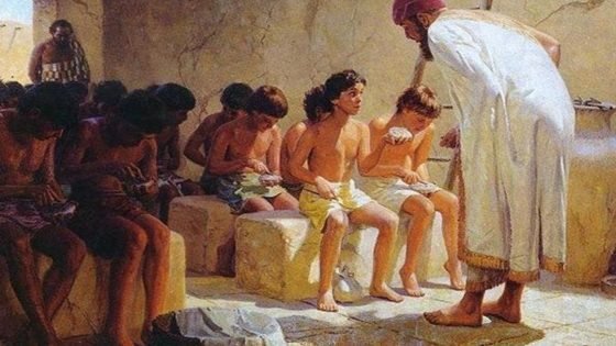 أول مدرسة رسمية في التاريخ نشأت في بلاد ما بين النهرين حوالي 3200 عام قبل الميلاد، وكانت تُعرف باسم “إديوبيت” أي بيت التعليم.