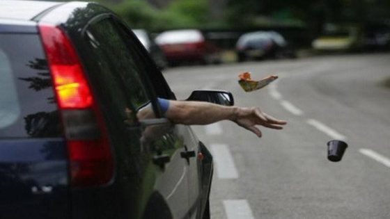 امانة بغداد: غرامات تصل لـ5 ملايين دينار على غسل المركبات ورمي النفايات بالشوارع.