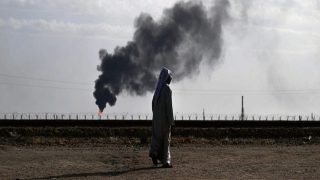 النائب عن البصرة يحذر من ارتفاع الأمراض بسبب الانبعاثات الغازية ويطالب بإجراءات بيئية صارمة