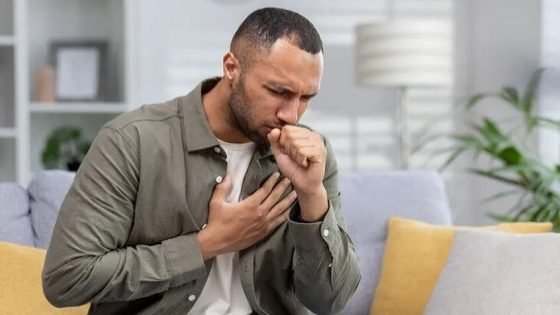 طبيب روسي يوصي بعلاجات بسيطة لتخفيف السعال الجاف