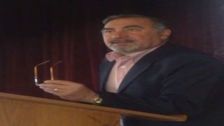 (( أعينٌ مفتوحة على الدنيا))