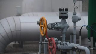 الاتحاد الأوروبي يقر حظرًا تدريجيًا على واردات الغاز الروسي