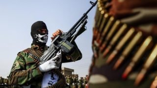 صحيفة العرب اللندنية: ضغوط أمريكية متصاعدة لاستبعاد الفصائل الموالية لإيران عن الحكومة العراقية المقبلة.
