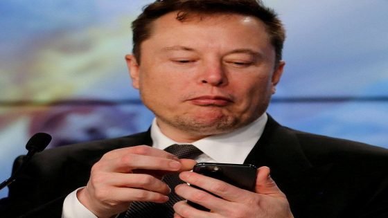 ثروة “إيلون ماسك” ترتفع إلى 749 مليار دولار بعد إعادة محكمة ديلاوير أسهم تسلا التي تبلغ قيمتها 139 مليار دولار.