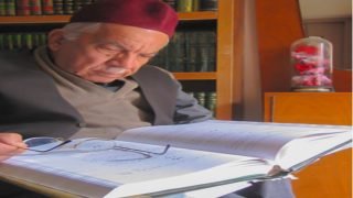 العلامة الدكتور حسين علي محفوظ الأسدي: موسوعيّ التراث وحارس الذاكرة الثقافية العراقية