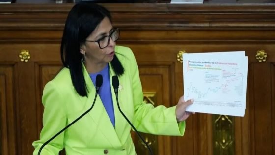 فنزويلا تطلق سراح أكثر من 100 سجين سياسي وسط ضغوط دولية