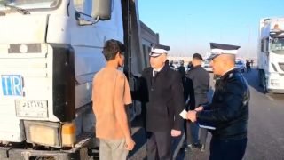 مدير المرور العام يتفقد مفارز المرور ويرصد مخالفات خطيرة على الطرق السريعة تهدد سلامة المواطنين