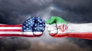 صحيفة العربي الجديد: أي حرب محتملة ضد إيران لن تقتصر تداعياتها على حدودها بل ستمتد إلى دول الجوار وفي مقدمتها العراق.
