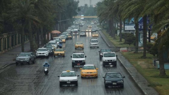 الأنواء الجوية: أمطار وضباب وانخفاض طفيف في درجات الحرارة.