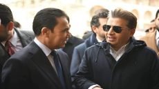 حاول بعض الجهات جند الإعلام التابع لإحدى الهيئات ضد رئيس اللجنة الأولمبية الوطنية الدكتور عقيل مفتن لتشويه صورته، وأطلقوا الشائعات الباطلة وأرسلوا التقارير لجهات خارجية… لكنهم فشلوا فشلاً ذريعا! السبب واضح: كل محاولاتهم باءت بالفشل لأنهم من الأصل عاجزون عن الإنجاز، والإصلاح الحقيقي لا يُوقفه الفاشلون. #الرياضة_العراقية #الإصلاح #دعم_الدكتور_عقيل_مفتن