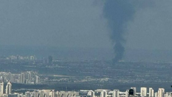 الان.. أعمدة الدخان تتصاعد في تل أبيب.